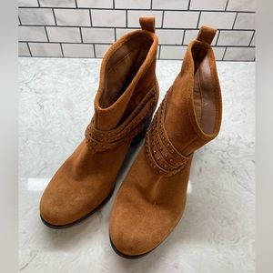 Jessica Simpson Clauds Booties size 10